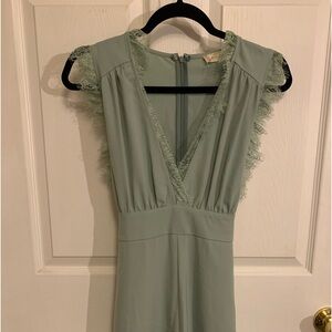 Altar’d State Women’s Lace Sage Sleeveless Tie Back Romper Medium Coquette